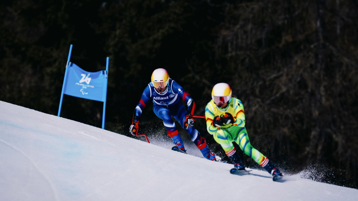 Johannes Aigner triple la mise sur le géant déficients visuels des Jeux Paralympiques, Hyacinthe Deleplace au tapis