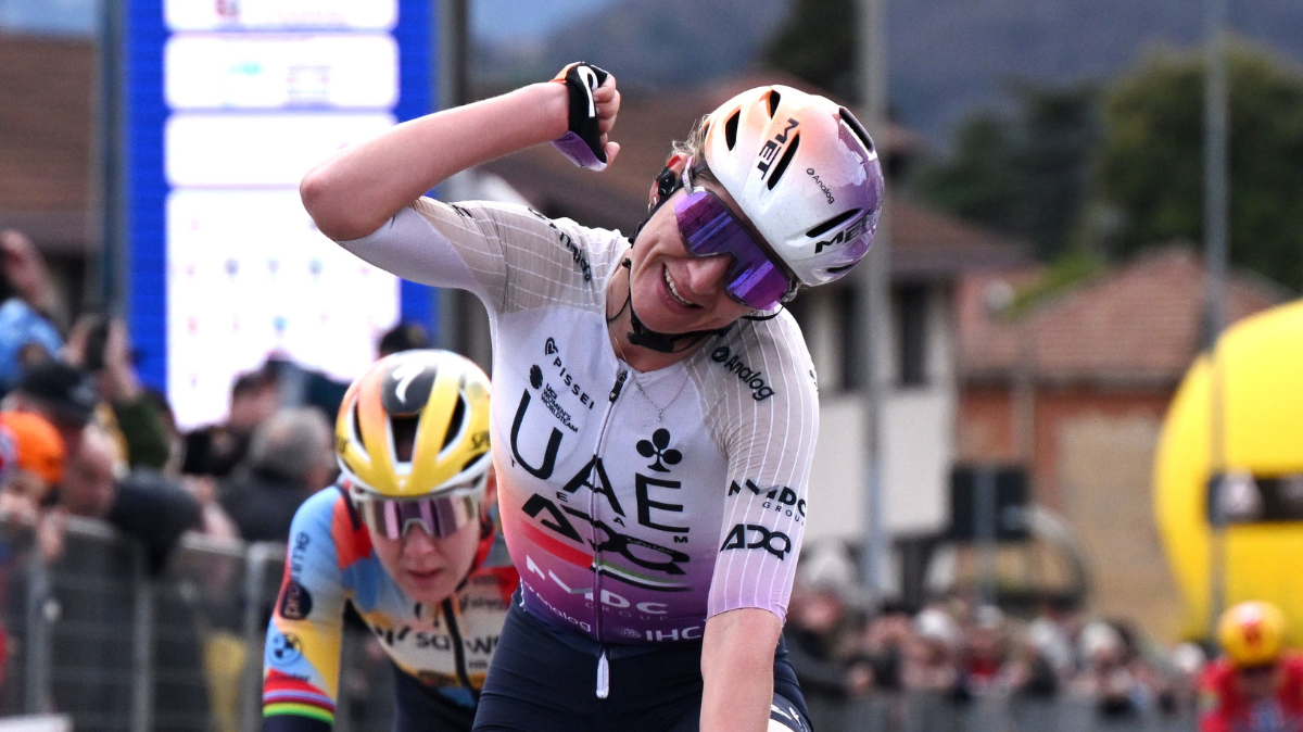 Karlijn Swinkels remporte le Trofeo Alfredo Binda après un gros travail collectif d'UAE Team ADQ
