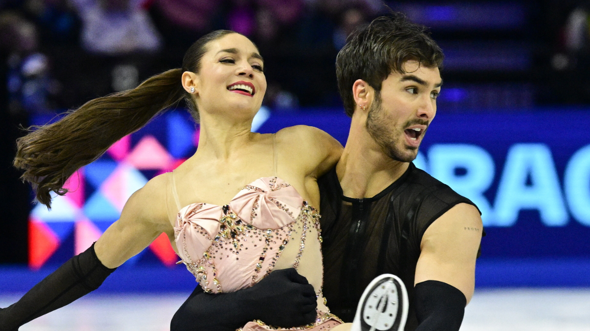 Laurence Fournier Beaudry et Guillaume Cizeron en tête après la danse rythmique aux Mondiaux de patinage artistique 2026