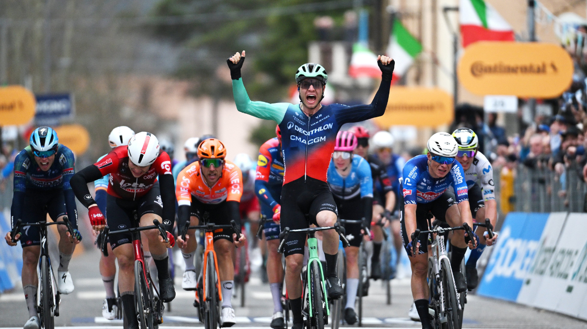 Tobias Lund Andresen s'offre la 3ème étape de Tirreno-Adriatico après un superbe sprint