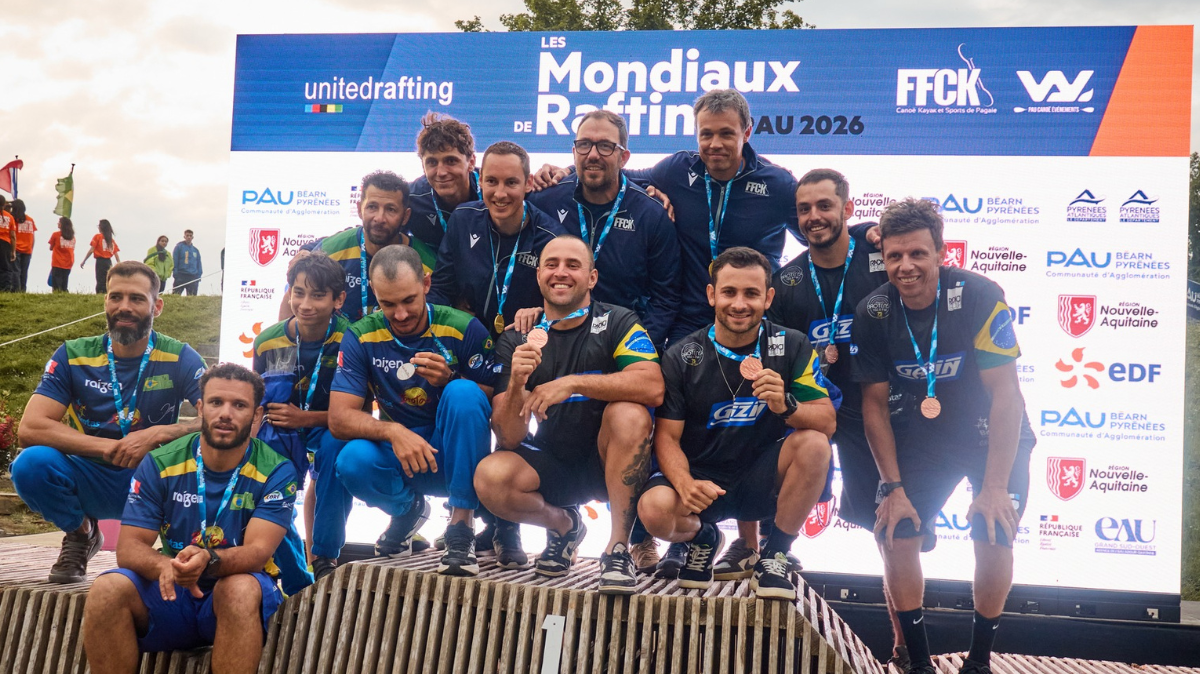 À Pau, les Bleuets raflent 2 titres aux Championnats du monde de rafting ainsi qu'en Coupe du monde