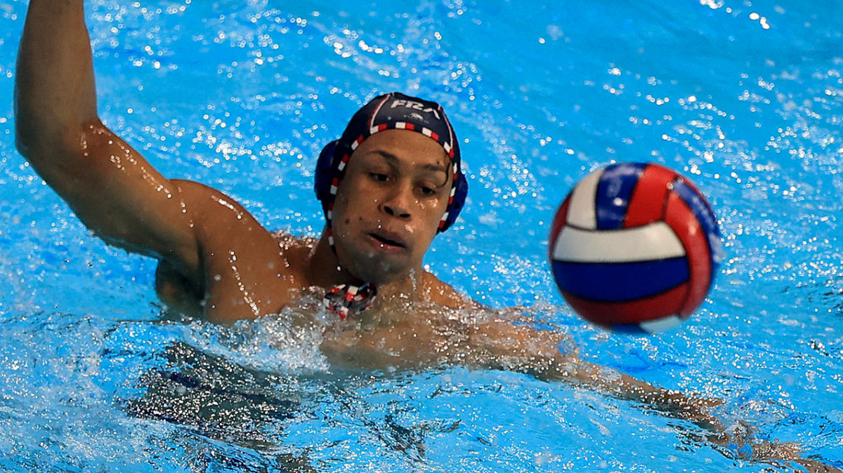 La France écrase la Pologne et poursuit sa route à la Coupe du monde de water-polo