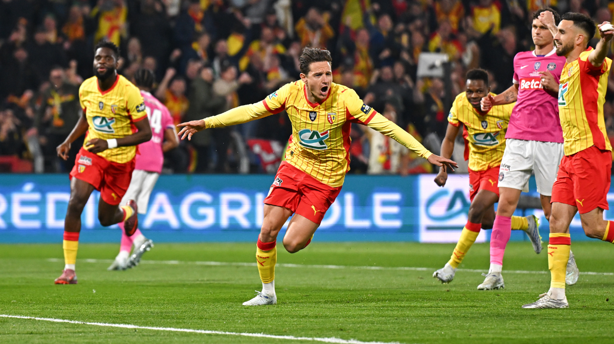 Lens ne fait qu’une bouchée de Toulouse et retrouve la finale de la Coupe de France