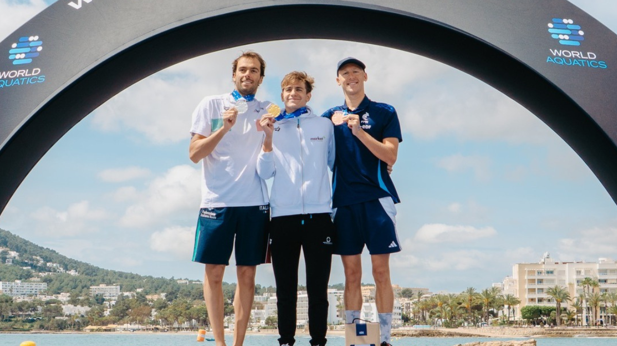 Marc-Antoine Oliver 3ème de la Coupe du monde de natation en eau libre d'Ibiza sur le 3km knockout