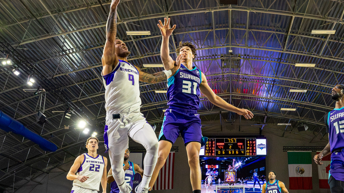 Tidjane Salaün ouvre son palmarès professionnel en remportant la NBA G League avec le Greensboro Swarm