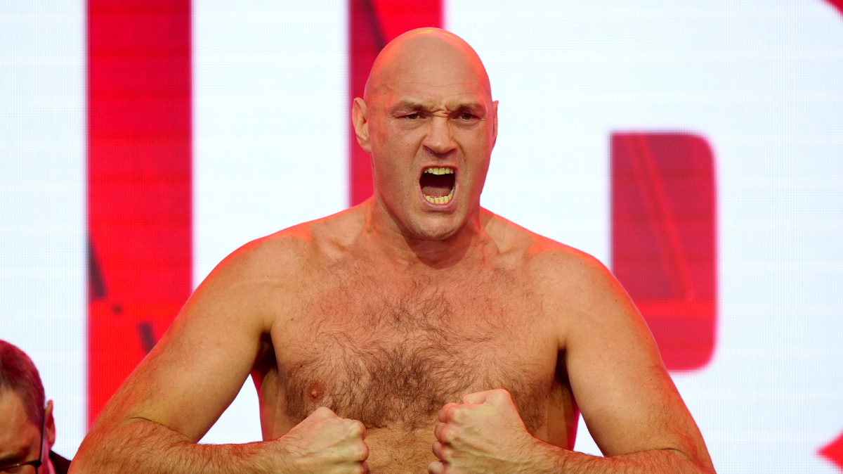 Tyson Fury surclasse Arslanbek Makhmudov pour son retour sur le ring