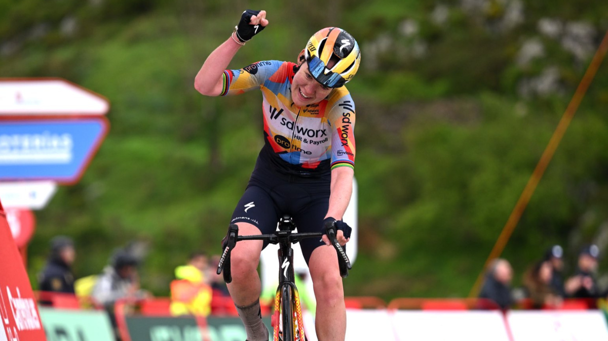 Anna van der Breggen s'impose sur la 6e étape de la Vuelta féminine et prend une option pour la victoire finale