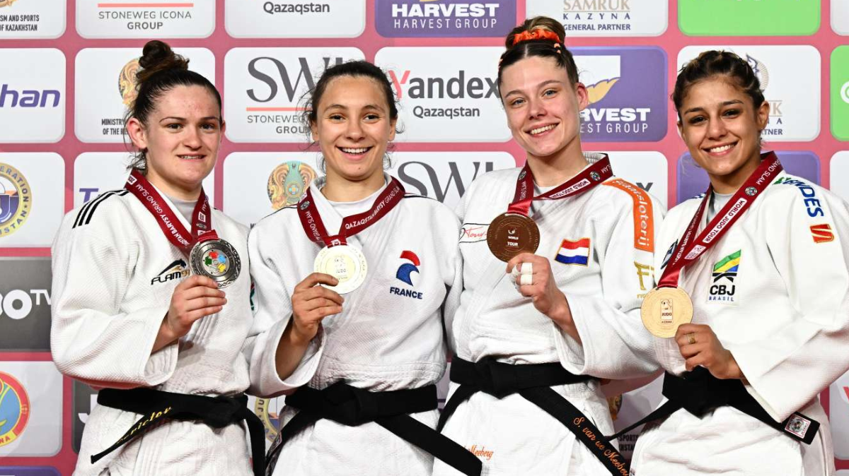 Faïza Mokdar (-57 kg) remporte le Grand Slam d'Astana 2026 face à Chloé Devictor
