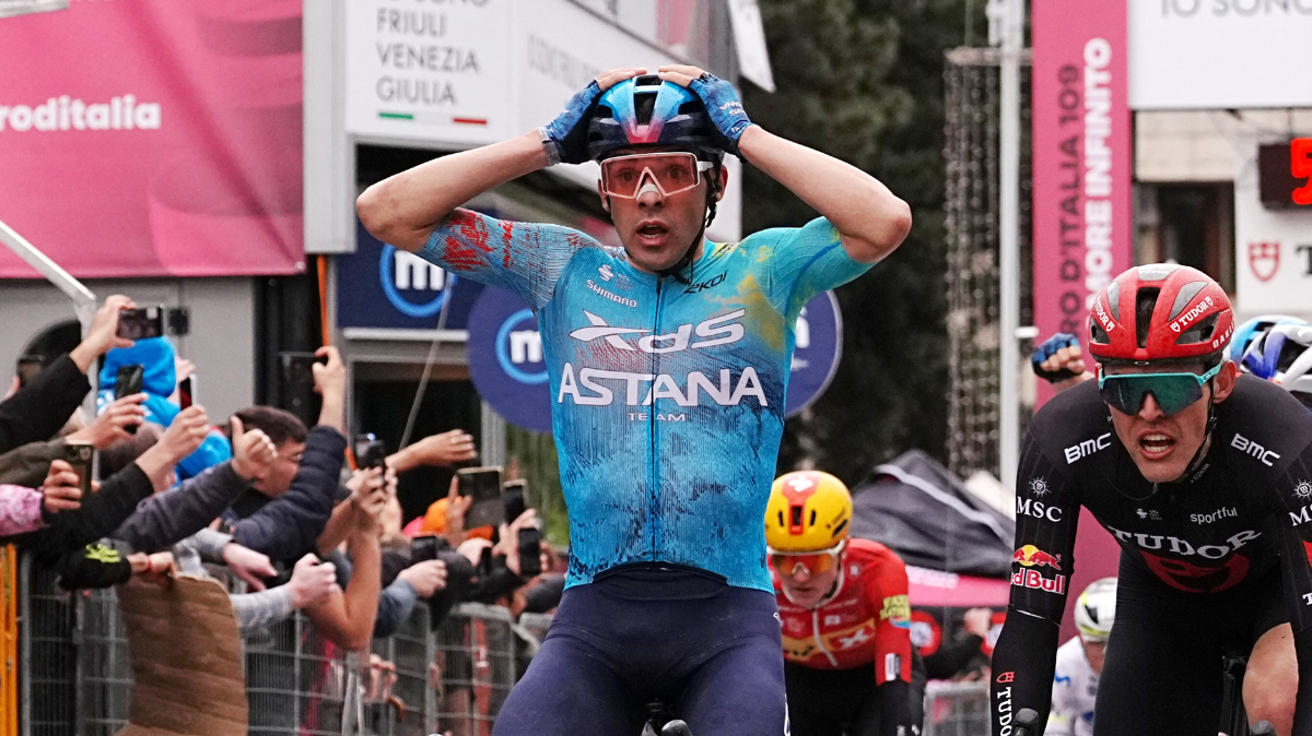 Guillermo Thomas Silva s'impose au sprint dans une 2e étape du Tour d'Italie marquée par une chute massive