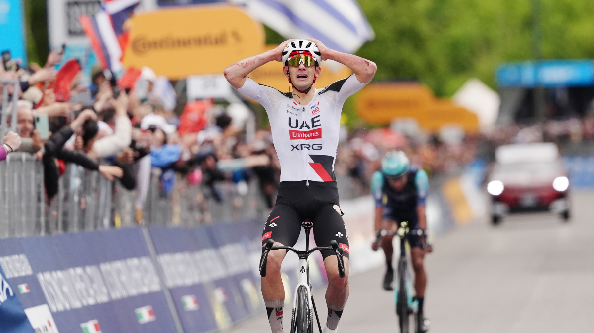 Igor Arrieta remporte une cinquième étape rocambolesque sur le Tour d'Italie, Afonso Eulálio en rose