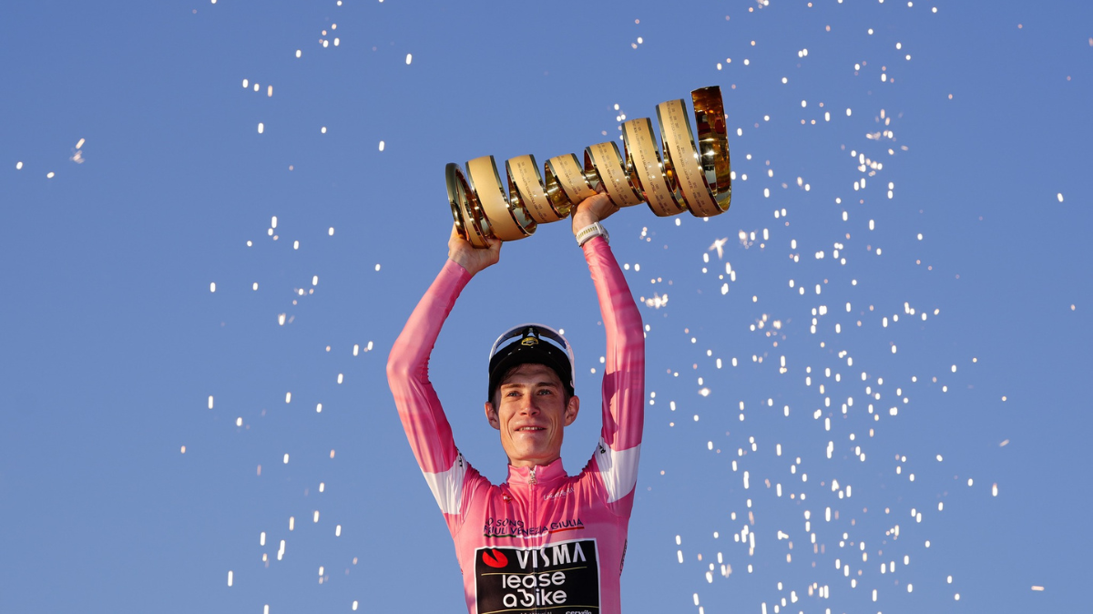 Jonas Vingegaard triomphe sur le Tour d'Italie 2026, la dernière étape pour Jonathan Milan (1)