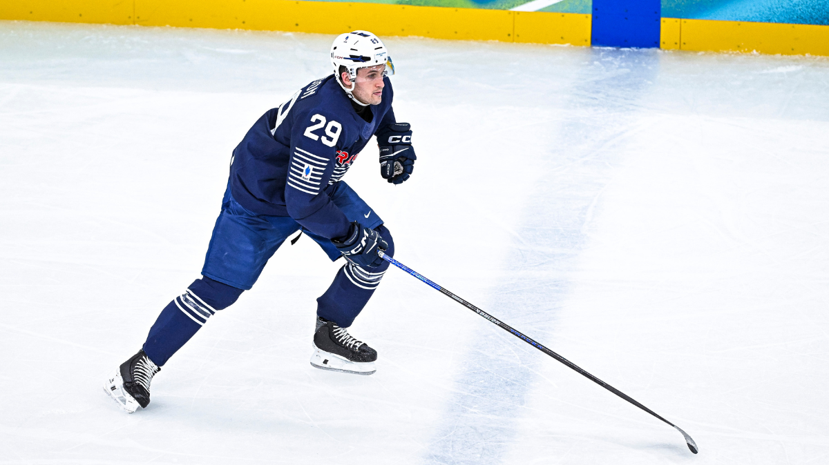 Les Bleus du hockey arrachent la victoire aux tirs au but face à la Pologne au Mondial D1A