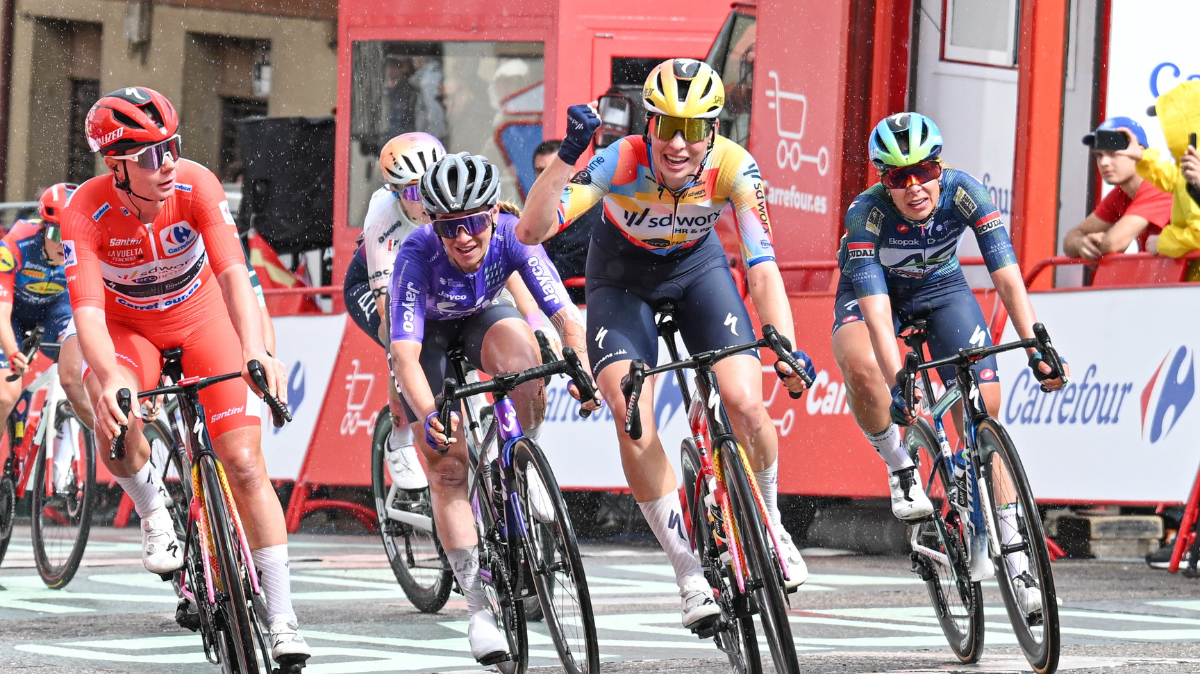 Mischa Bredewold profite du cadeau de Lotte Kopecky sur la 5e étape de la Vuelta féminine (1)