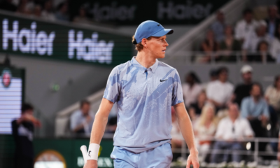 Proche d’une victoire aisée, Jannik Sinner se blesse et s’incline au deuxième tour à Roland-Garros !