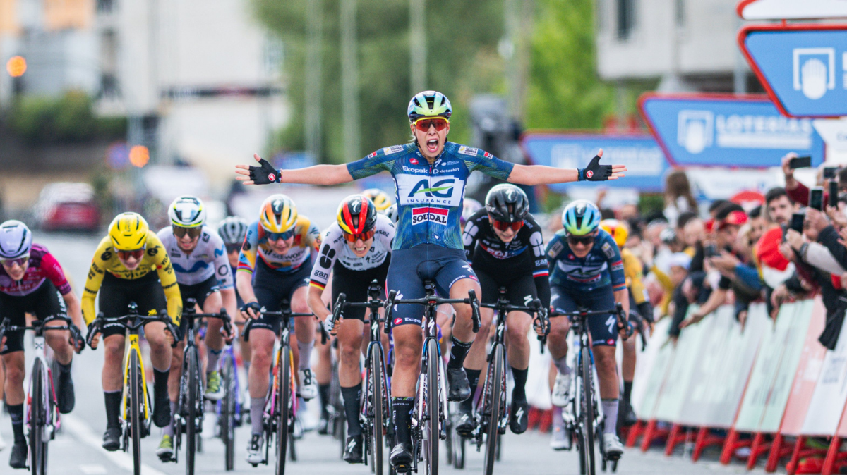 Shari Bossuyt crée la sensation et remporte la 2e étape de la Vuelta féminine au sprint