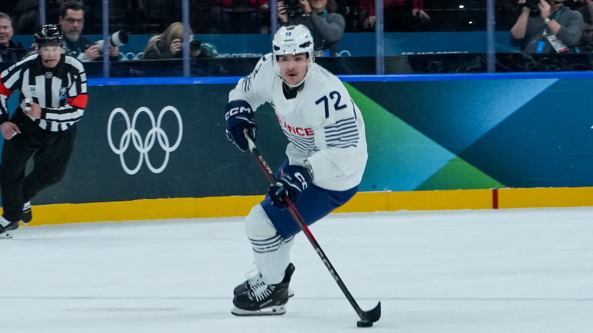 Un doublé de Jordann Perret sauve l'équipe de France de hockey du piège japonais au Mondial D1A