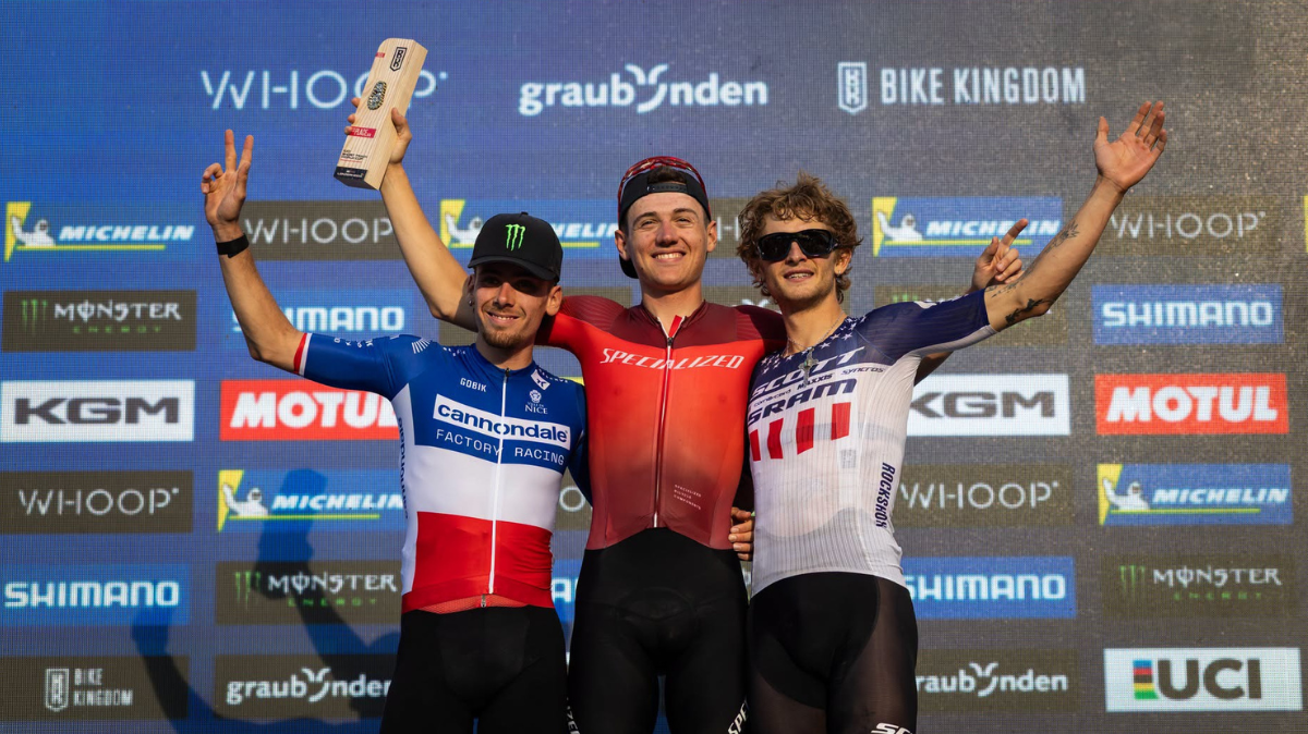 Adrien Boichis et Luca Martin réalisent le doublé sur le XCC de Lenzerheide