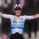 Demi Vollering s'impose sur la 5e étape du Tour d'Italie féminin, Anna van der Breggen reste en rose