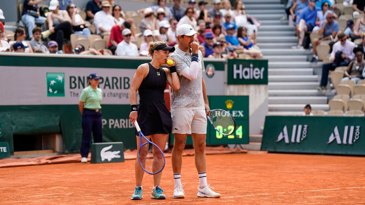Édouard Roger-Vasselin et Laura Siegemund battus aux portes de la finale du double mixte par les tenants du titre