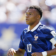Kylian Mbappé frappe contre le Sénégal et égale à la fois Just Fontaine et Olivier Giroud