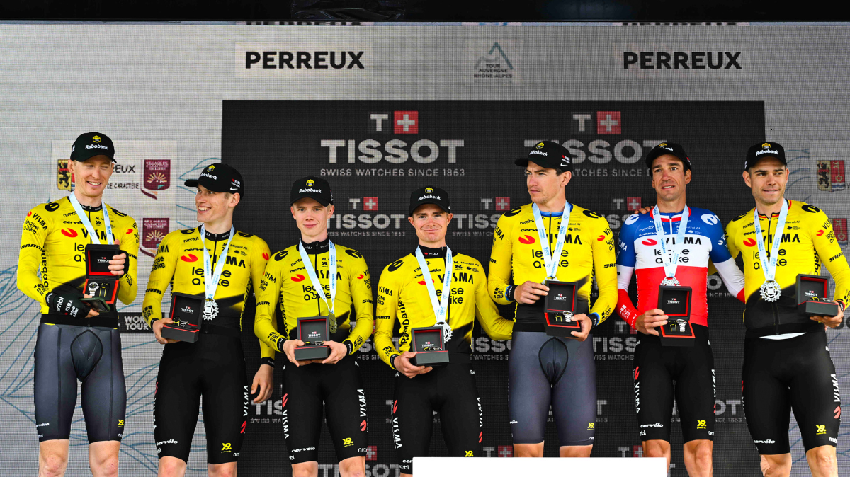 La Visma Lease a Bike triomphe sur la 3ème étape du Tour Auvergne-Rhône-Alpes, Alex Baudin reste en jaune