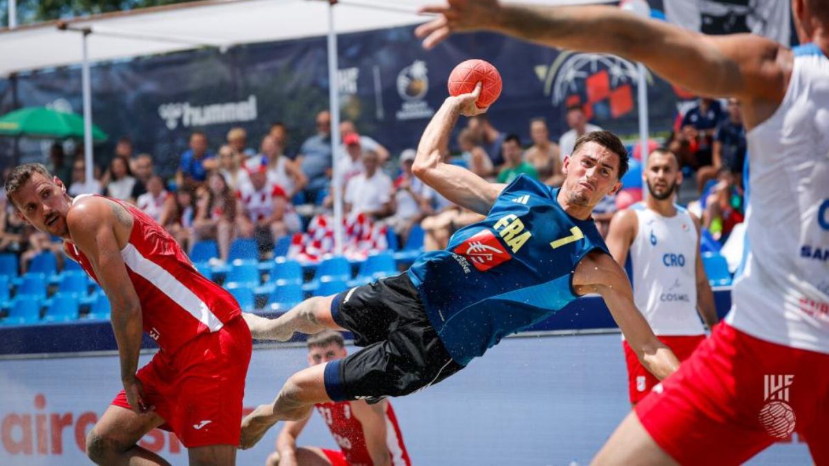 Les Bleus du beach handball ouvrent le tour principal du Mondial avec une défaite