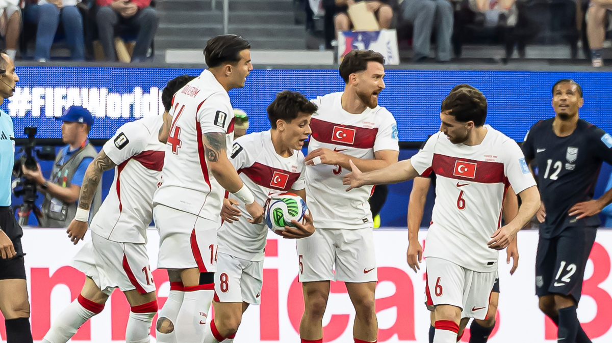Les enseignements de Turquie vs États-Unis Timothy Weah rate son coup, les Croissants Étoilés se réveillent trop tard