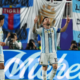 Les tops et flops d'Argentine-Algérie Messi est seul sur sa planète, Zidane trop tendre