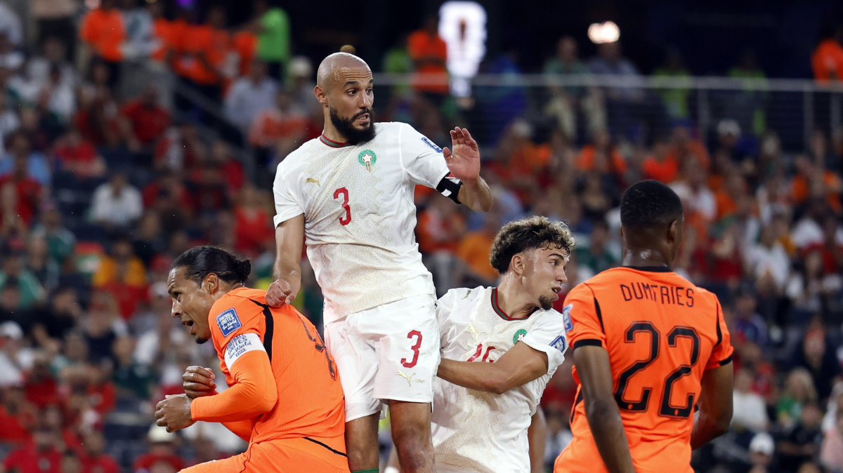 Les tops et flops de Pays-Bas vs Maroc Diop le sauveur, Gakpo y aura cru