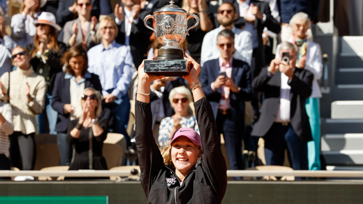 Mirra Andreeva évite le piège Maja Chwalińska et s'offre son premier Grand Chelem à Roland-Garros !