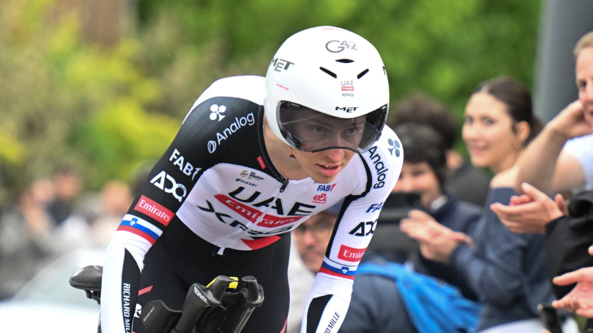 Tadej Pogačar s'adjuge le contre-la-montre de la 4e étape du Tour de Suisse d'un cheveu devant Mathieu van der Poel