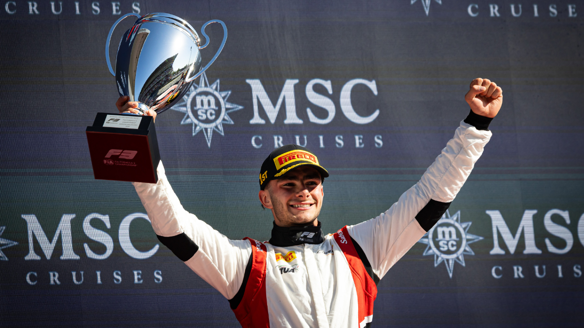 Théophile Naël ouvre son compteur de victoires en Formule 3 à Barcelone