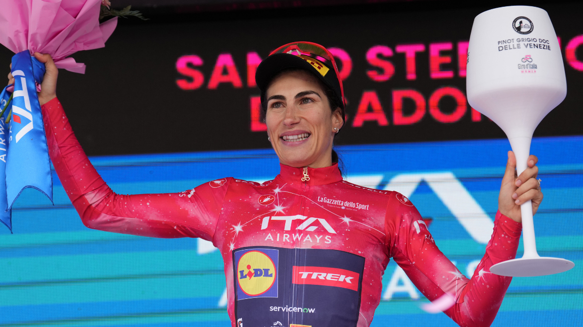 Une Elisa Balsamo puissance 4 lève de nouveau les bras sur le Tour d'Italie féminin