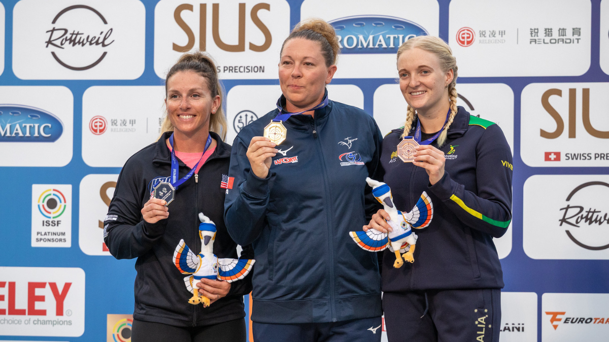 Carole Cormenier s'impose en fosse olympique à la Coupe du monde de tir de Hangzhou
