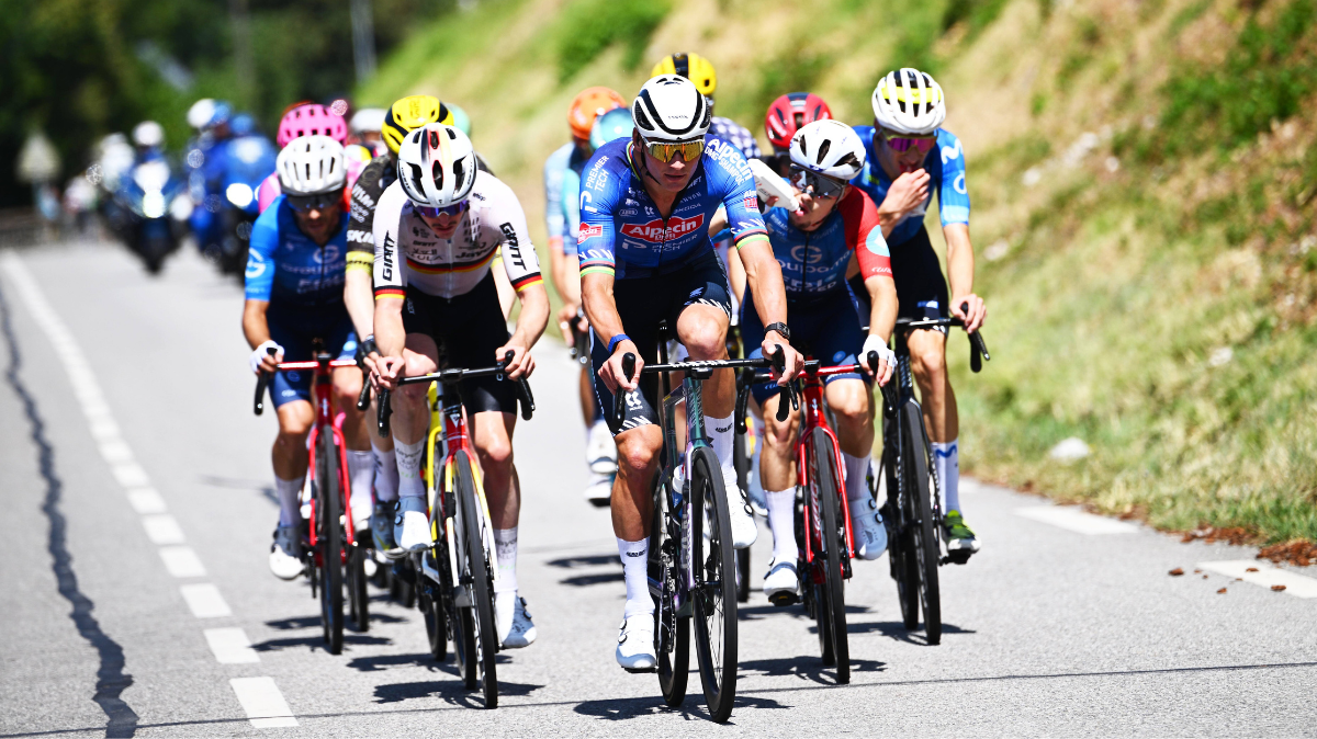 La folie des classiques s’est emparée de la 17ème étape du Tour de France