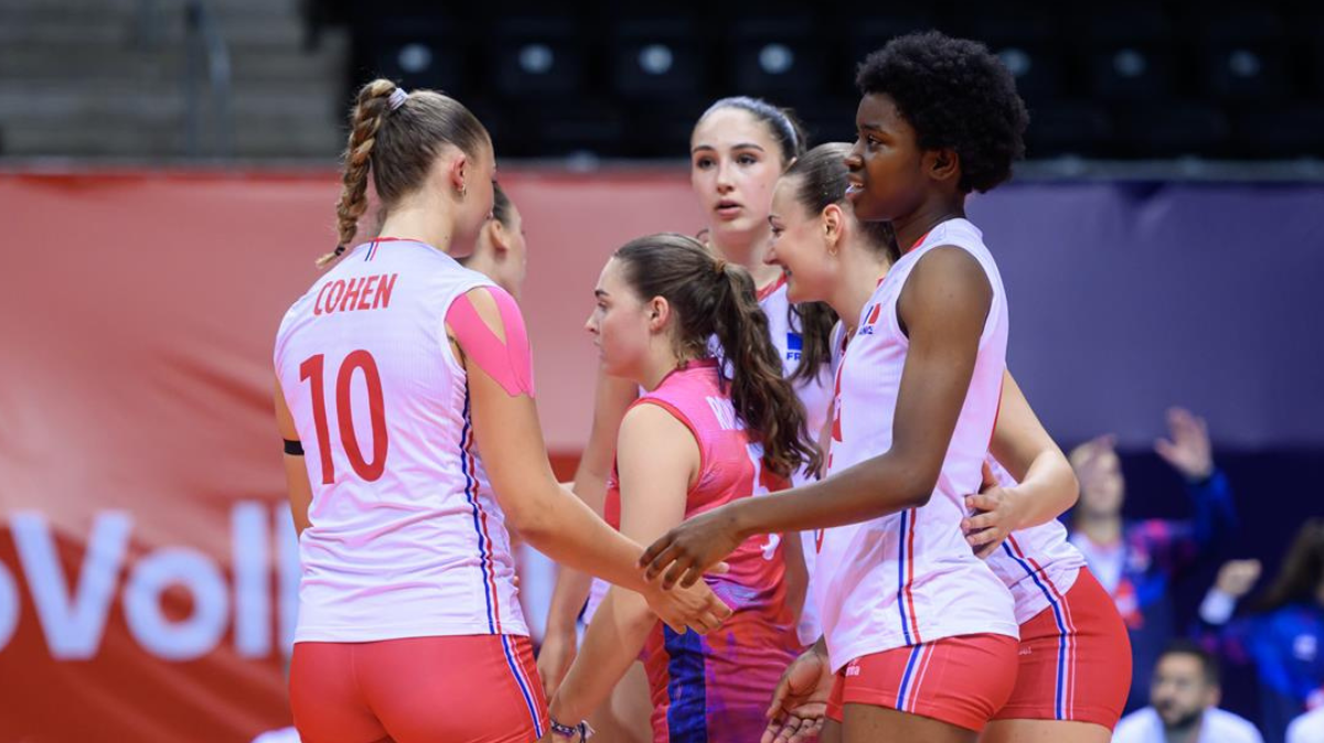 Les Bleuettes du volley s'en sortent contre la Hongrie et restent en course à l'Euro U18