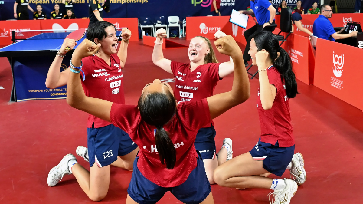 Les deux équipes de France U19 de ping et les U17 filles championnes d’Europe au Portugal !