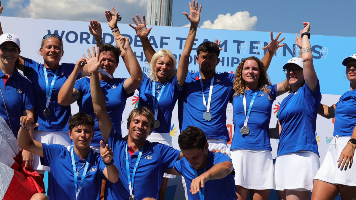 Les deux équipes de France en argent aux championnats du monde de tennis sourds et malentendants