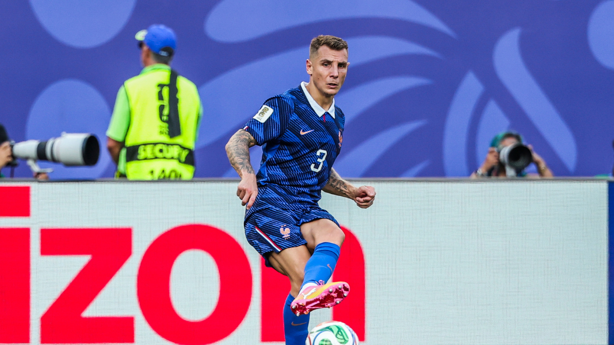 Lucas Digne pourrait quitter Aston Villa pour revenir en Ligue 1