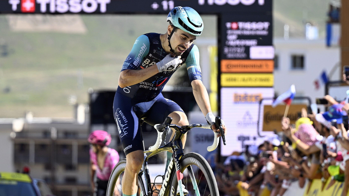 Malheureux dans l'Alpe d'Huez, Lenny Martinez n'a pas tout perdu sur la 19e étape du Tour de France 2026