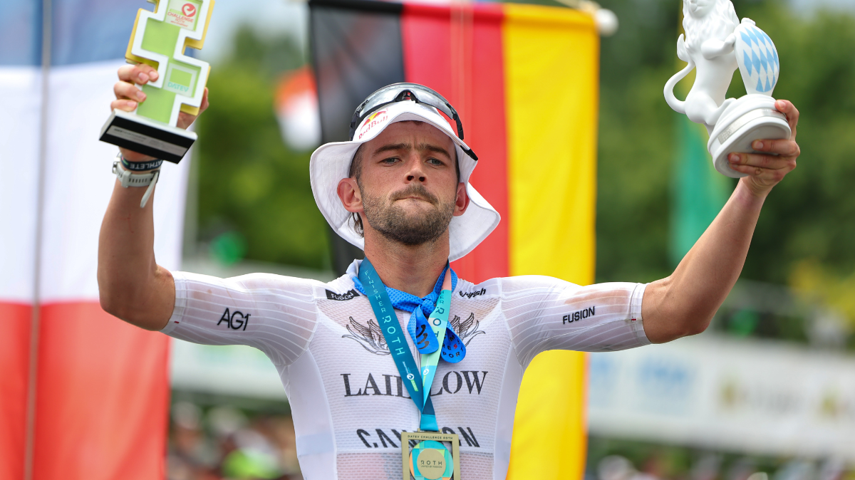 Sam Laidlow enlève le Challenge Roth et signe un nouveau record mondial en triathlon longue distance