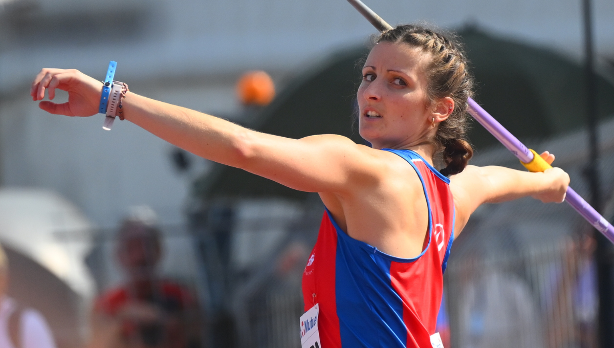 Alizée Minard s'invite à la table des grandes et se qualifie en finale du javelot à Birmingham
