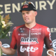 TRANSFERTS CYCLISME - Baptiste Veistroffer prolonge pour deux saisons au sein de la formation Lotto-Intermaché. Le héros des baroudeurs du Tour de France, Baptiste Veistroffer récompensé de son implication lors de la Grand Boucle ! Le Français de 26 ans prolonge en World Tour, au sein de la formation Lotto-Intermarché. Baptiste Veistroffer (26 ans) prolonge avec Lotto-Intermarché jusqu'en 2028 ! Le "sanglier de Fouesnant", qui a participé cet été à son premier Tour de France, évolue depuis 2025 au sein de la formation belge. #Mercato pic.twitter.com/UecG1NEfqp — Le Gruppetto (@LeGruppetto) August 29, 2026 À ce sujet - Baptiste Veistroffer, le nouveau maître des échappées Baptiste Veistroffer victorieux en début de saison Une prolongation de deux ans, jusqu'en 2028. Une bonne sécurisation pour ce coureur au profil atypique, arrivé au sein de la Lotto en 2025. La formation belge qui a fusionné avec Intermarché, lors de la fin d'année 2025. Pour rappel, au terme d'une échappée solitaire victorieuse, le Français avait remporté la 2e étape du Tour d'Oman, au mois de février dernier. Il a également brillé sur les routes du Tour du Hainan, avec deux Top 10. Mais c'est bien ses échappées sur le dernier Tour de France qui ont donné au Tricolore une popularité énorme auprès du grand public, qui a découvert un coureur généreux dans l'effort. Qui a animé quelques étapes de plaine.