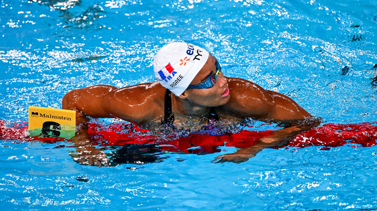Béryl Gastaldello et Analia Pigrée filent en demi-finales du 50 m nage libre, Marie Wattel sur la touche