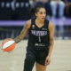 Gabby Williams porte les Valkyries en WNBA, Leila Lacan et le Sun regoûtent à la victoire