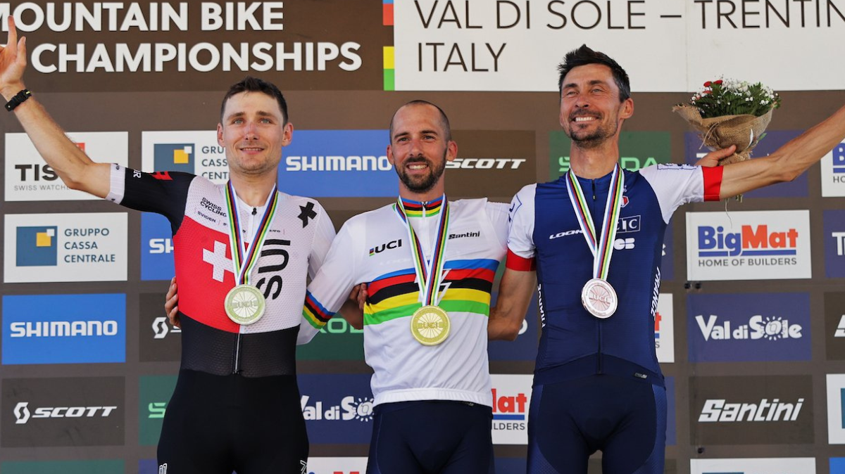 Jérôme Gilloux champion du monde en VTT à assistance électrique pour la 5ème fois, Stéphane Templier en bronze !