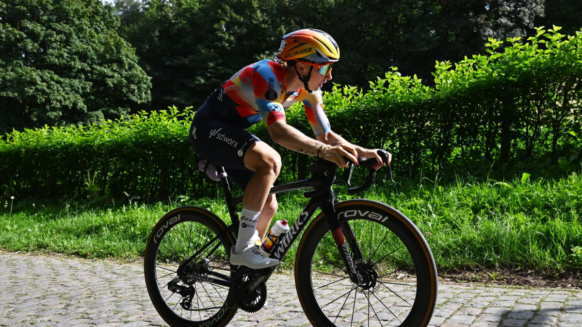 Lorena Wiebes réalise la passe de trois sur la 4e étape du Tour de Grande-Bretagne féminin