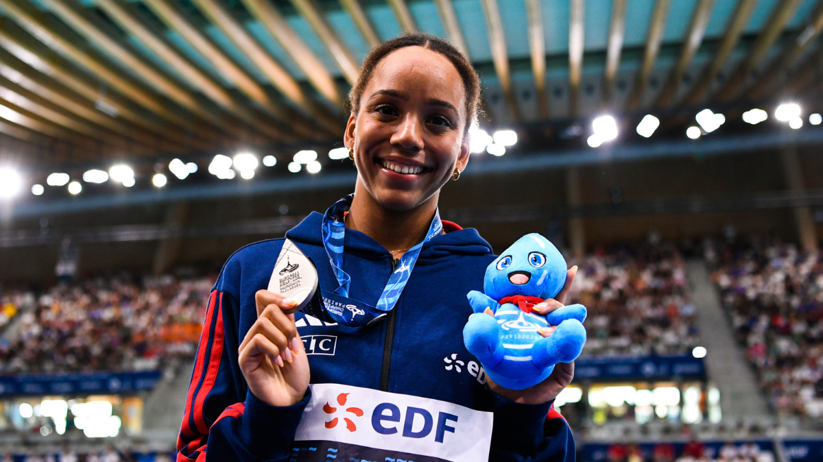Mary-Ambre Moluh ouvre son palmarès individuel européen en raflant l’argent sur le 50 m dos