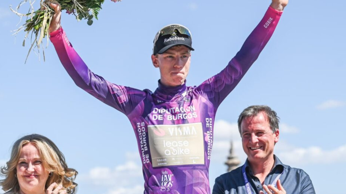 Matthew Brennan rafle la mise sur la 1re étape du Tour de Burgos 2026 (1)