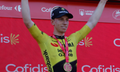 Matthew Brennan remporte dans un fauteuil la 5e étape du Tour d’Espagne 2026